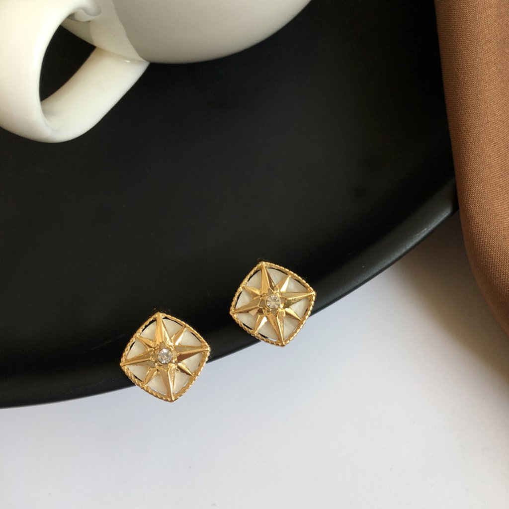 Star Talisman Rose Des Vents Stud Earrings